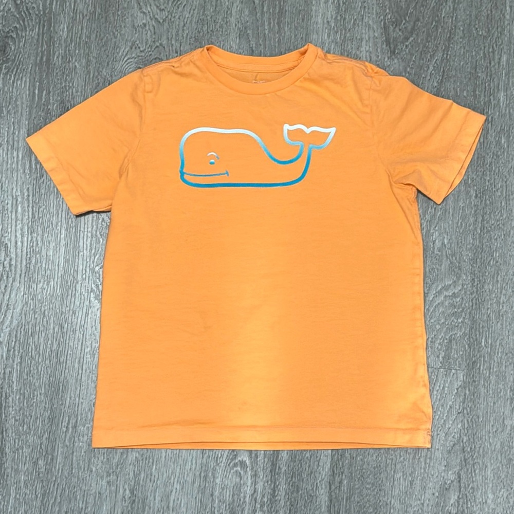 Boys vineyard vines T-shirt